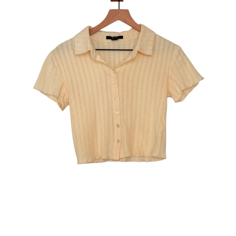Forever 21 Cream Cropped Short Sleeve Button DownTop